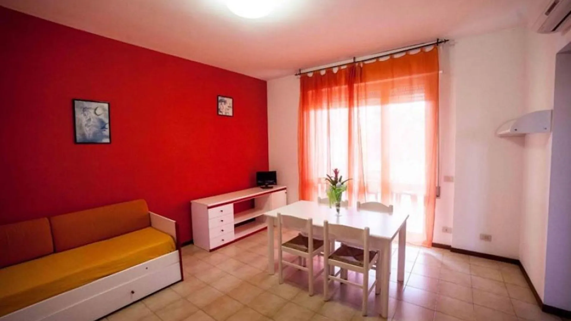 Aparthotel Isa-Residence With Swimming Pool In Luni Mare, Apartments With Air Conditioning And Private Outdoor Area Fiumaretta di Ameglia Italy