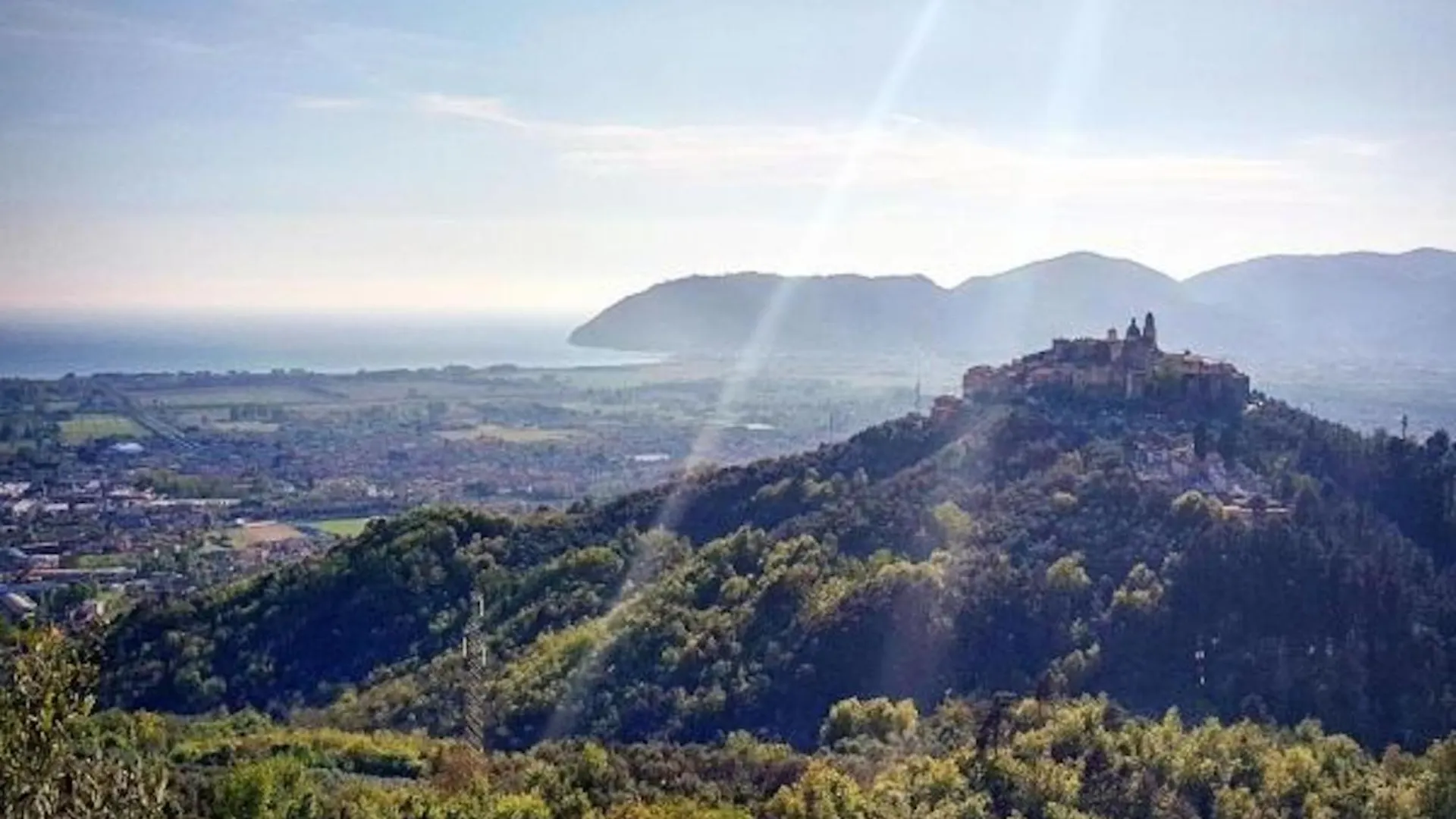 Isa-Residence With Swimming Pool In Luni Mare, Apartments With Air Conditioning And Private Outdoor Area Fiumaretta di Ameglia Aparthotel